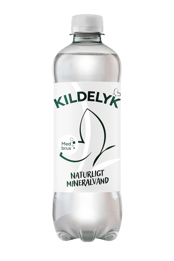 Kildelyk kildevand med brus